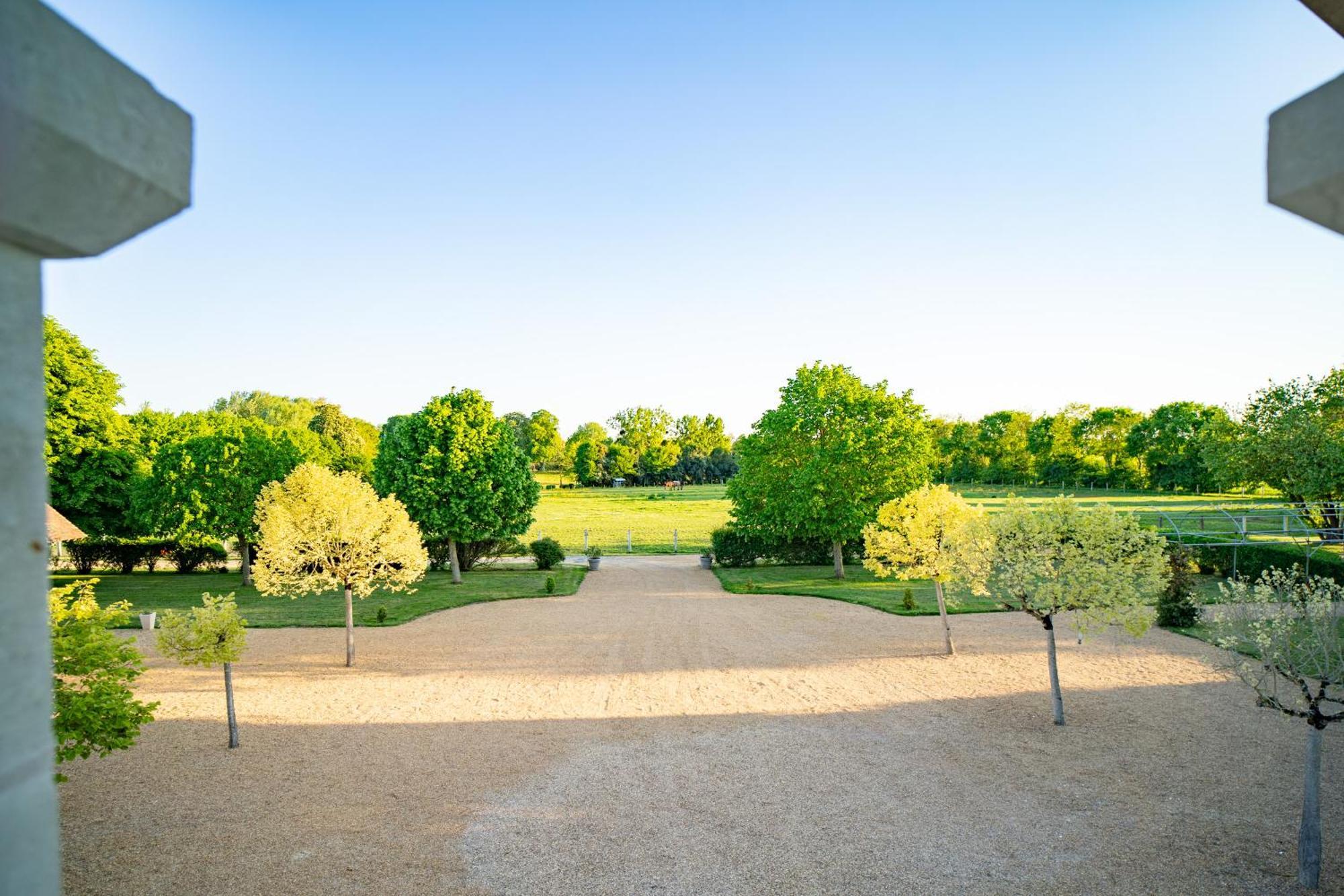Hotel Haras De La Potardiere Crosmières Exteriör bild
